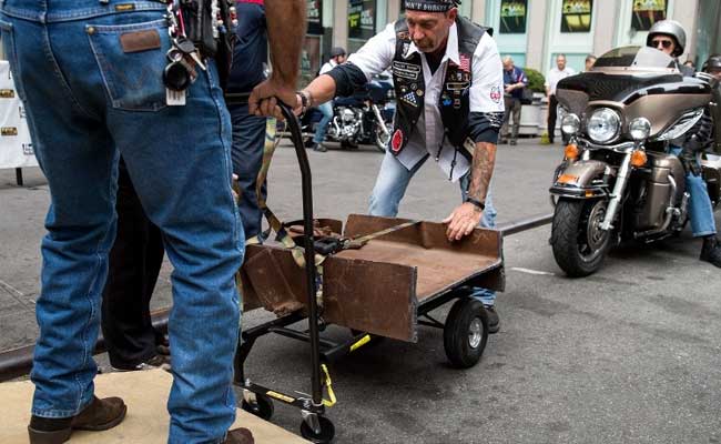 After 15 Years, Final Pieces Of 9/11 Rubble Reach Memorials