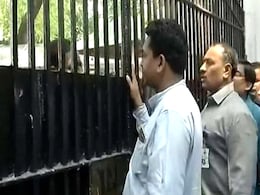 'Lt Governor Doesn't Want To Work On Weekend': AAP Hits Back Amid Health Crisis In Delhi 'Lt Governor Doesn't Want To Work On Weekend': AAP Hits Back Amid Health Crisis In Delhi