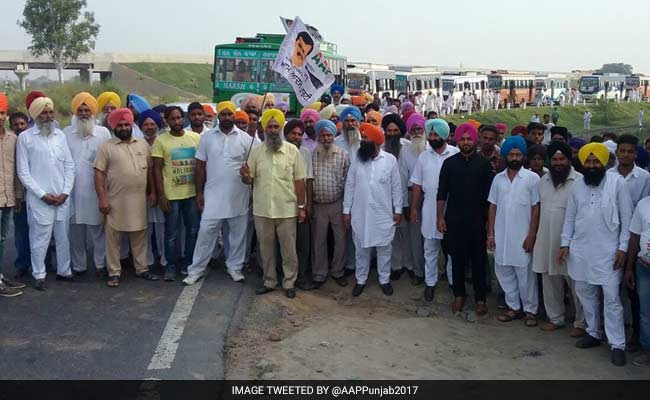 AAP Smells Conspiracy As Punjab Grounds Buses On Day Of Kejriwal Rally