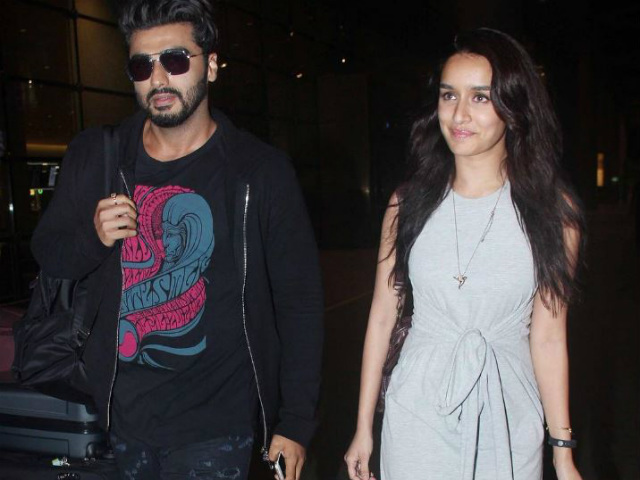 Arjun Kapoor Recreates <I>DDLJ</i> Train Scene With <I>Half Girlfriend</i> Shraddha