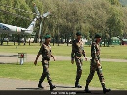 Uri Attack: Army Chief Dalbir Singh Reaches Srinagar Uri Attack: Army Chief Dalbir Singh Reaches Srinagar
