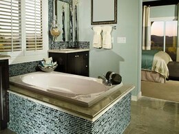 सर्दियों में वुडेन फ्लोर को ऐसे रखें सुरक्षित, अपनाएं ये आसान टिप्स सर्दियों में वुडेन फ्लोर को ऐसे रखें सुरक्षित, अपनाएं ये आसान टिप्स