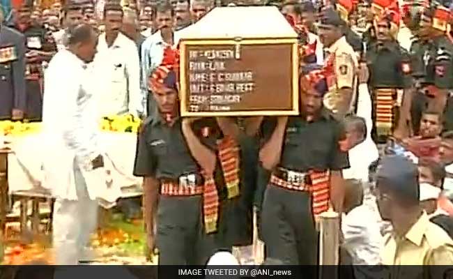 Satara Soldier Chandrakant S Galande Cremated With Full Military Honours