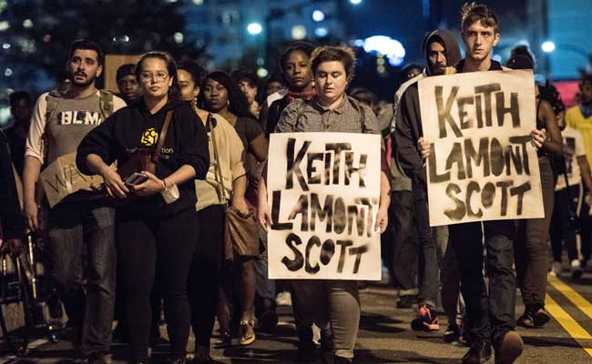 Charlotte Lifts Curfew After Protests Over Fatal Shooting