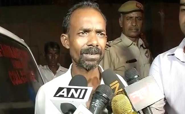 With Dead Wife In Ambulance, Man Roams Delhi Streets Night Before Cremation