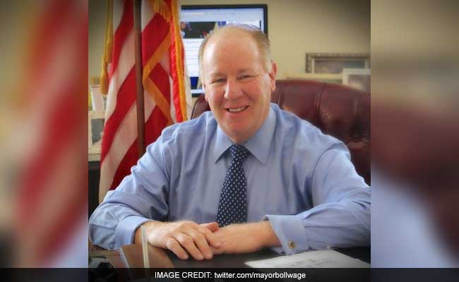 FBI Executing Search Warrant In Elizabeth, New Jersey: Mayor