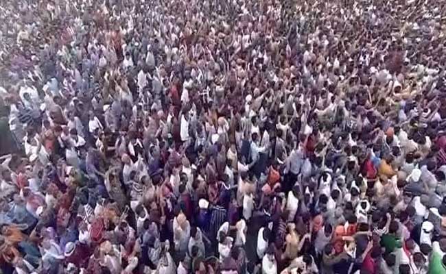 क्या है फासीवाद, और क्या हमें उसकी प्रतीक्षा करनी चाहिए...?