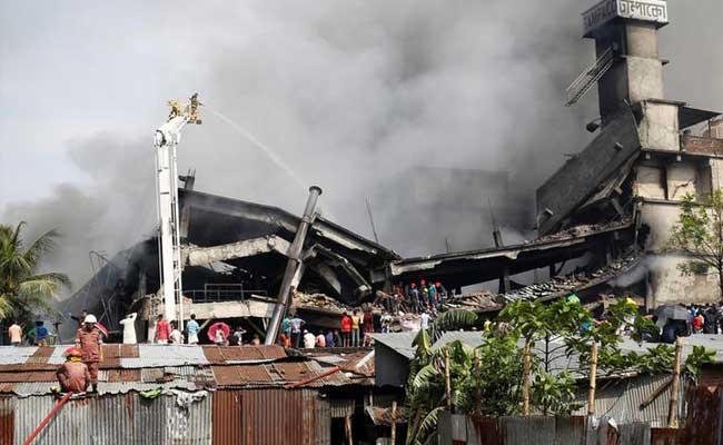 Smoke, Cracks In Building Hamper Search After Bangladesh Factory Fire
