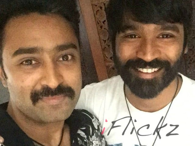 Director Dhanush, as Reviewed by His Power Pandi Actor Prasanna