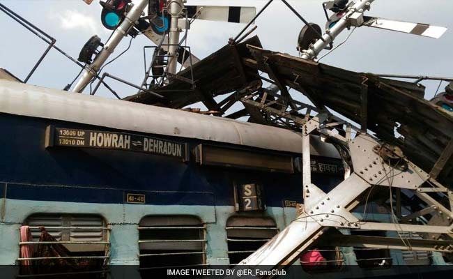 5 Coaches Of Doon Express Derail In UP, No Casualties