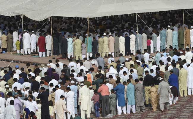 Over 4,000 Visit Karachi Hospitals Due To Overeating On Eid