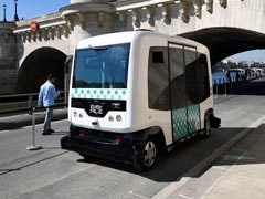 Paris Carries Out Its First Driverless Minibus Trial