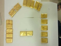 एयर इंडिया के विमान में सीट के नीचे लावारिस पड़े मिले एक किलोग्राम सोने के बिस्किट एयर इंडिया के विमान में सीट के नीचे लावारिस पड़े मिले एक किलोग्राम सोने के बिस्किट