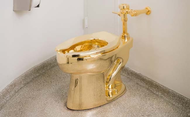 This Museum Is Inviting Viewers To Use An 18-Karat Gold Toilet