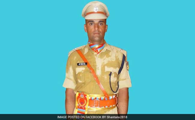 Kashmir Man Leads CRPF Squad During Officers Passing Out Parade