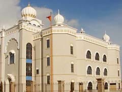 Dozens Arrested For Protest At UK Gurdwara, Police Seize <i>Kirpans</i>