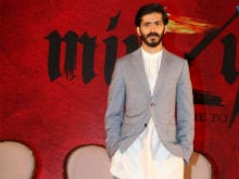 Here's Why Harshvardhan Kapoor Doesn't Have Six-Pack Abs in <i>Mirzya</i>