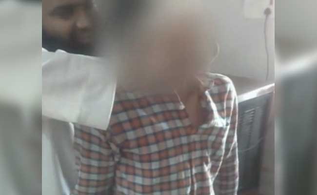 हैदराबाद : बच्चे को प्रताड़ित करने वाला तांत्रिक गिरफ्तार, गर्म पानी डालकर ब्लेड से काटा था