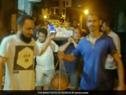 Muslim Men Perform Funeral Of Hindu Man, Applauded On Facebook Muslim Men Perform Funeral Of Hindu Man, Applauded On Facebook