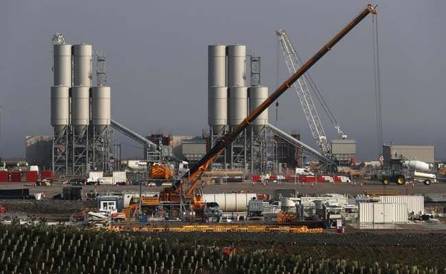 Britain Approves $24 Billion Nuclear Plant, Easing Chinese, French Ties