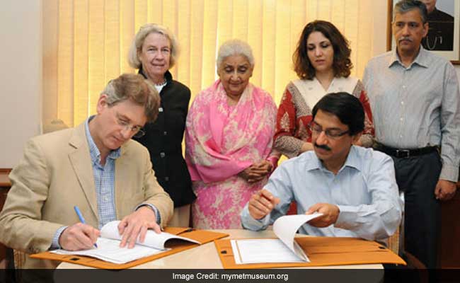 India, Metropolitan Museum Sign Agreement To Extend Fellowship Programme