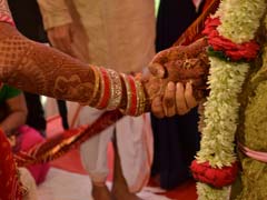 लखनऊ : हिन्दू लड़की की मुस्लिम लड़के से हो रही थी शादी, पुलिस ने रुकवाई रस्में