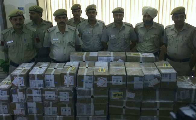 2 Men Steal Over 900 iPhones Worth Rs 2.25 Crore In Delhi, Arrested