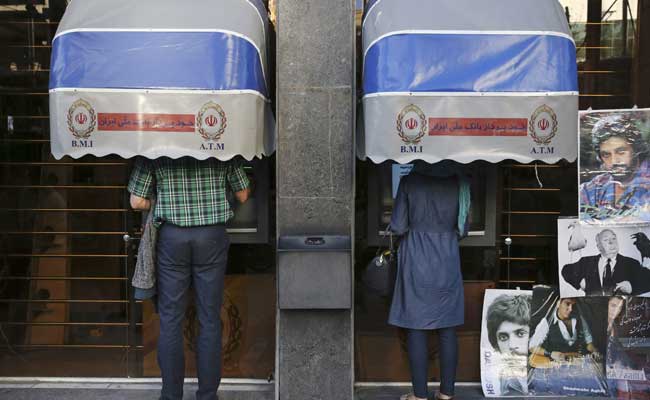 Iran Issues Local Credit Cards For The First Time In Decades