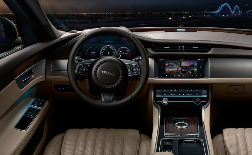 Jaguar XF Dashboard