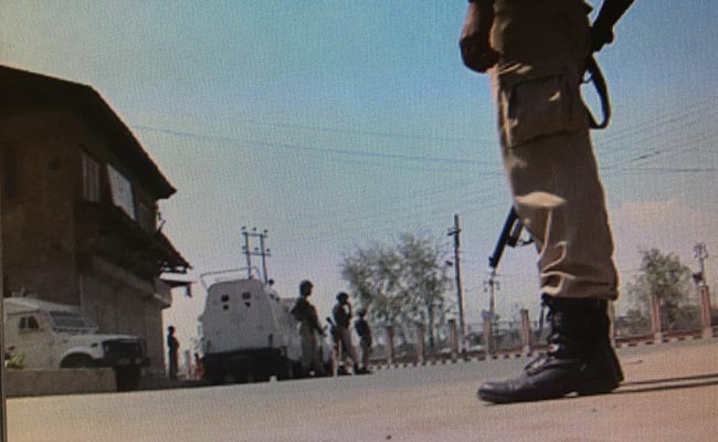 Police, Paramilitary Convoy Attacked In Jammu And Kashmir