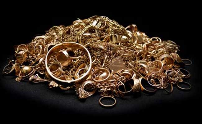 Delhi Property Dealer Held; 7 Kg Jewellery, Rs 64 Lakh Seized