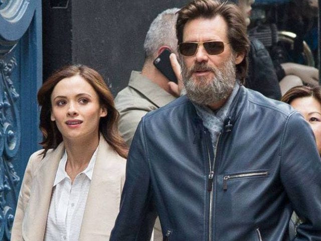 Jim Carrey Says Allegations of Giving Cathriona White STDs Are 'False'