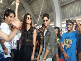 बप्पा के भक्तों पर भी चढ़ा हुआ है सिद्धार्थ-कैटरीना के 'काले चश्मे' का खुमार बप्पा के भक्तों पर भी चढ़ा हुआ है सिद्धार्थ-कैटरीना के 'काले चश्मे' का खुमार