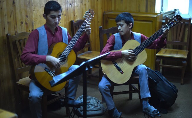 Music School Hits Right Note For Kabul's Street Children