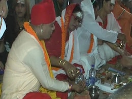 किन्नरों ने किया वाराणसी में पिंड दान, सदियों पहले की परंपरा की दोबारा शुरुआत किन्नरों ने किया वाराणसी में पिंड दान, सदियों पहले की परंपरा की दोबारा शुरुआत