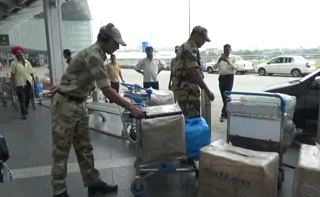 Three Arrested For Trying To Smuggle $80,000 From Kolkata Airport