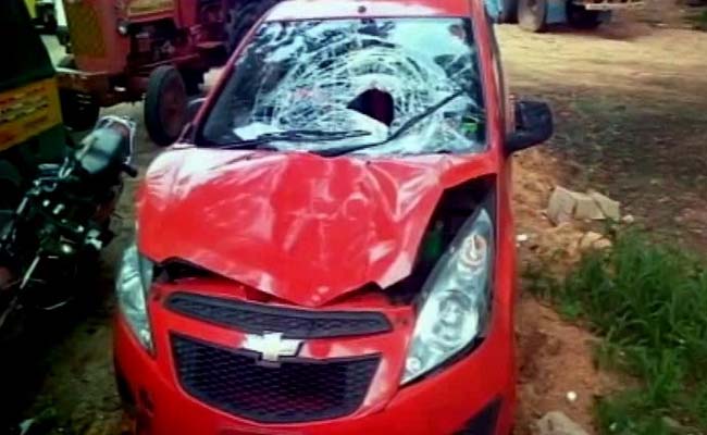 Car Hits Man, Keeps Going With Body On Roof For 3 km In Telangana's Mahbubnagar