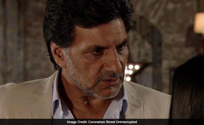 पाकिस्तानी मूल के अभिनेता ने भारतीयों के खिलाफ की नस्ली टिप्पणी, शो से निकाला गया