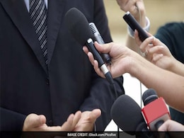 पत्रकारों को भी फ्रंटलाइन वर्कर माना जाए, वैक्सीनेशन में मिले प्राथमिकता : एडिटर्स गिल्ड पत्रकारों को भी फ्रंटलाइन वर्कर माना जाए, वैक्सीनेशन में मिले प्राथमिकता : एडिटर्स गिल्ड