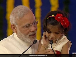 Differently-Abled Girl's Ramayana Rendition Steals Show At PM Modi's Rally Differently-Abled Girl's Ramayana Rendition Steals Show At PM Modi's Rally