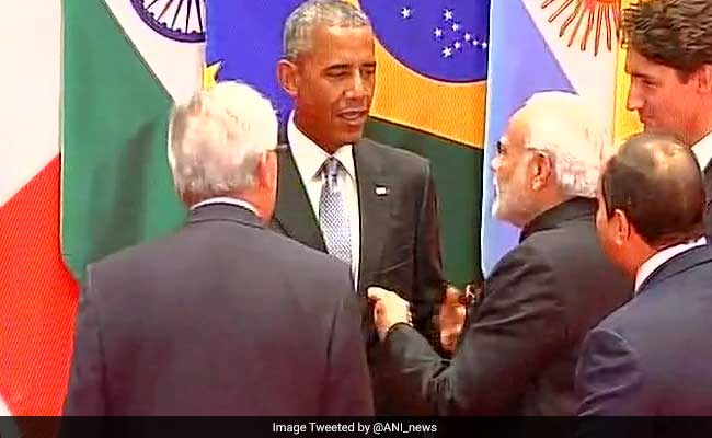At G20 Summit, PM Modi Meets Obama Over Group Photo