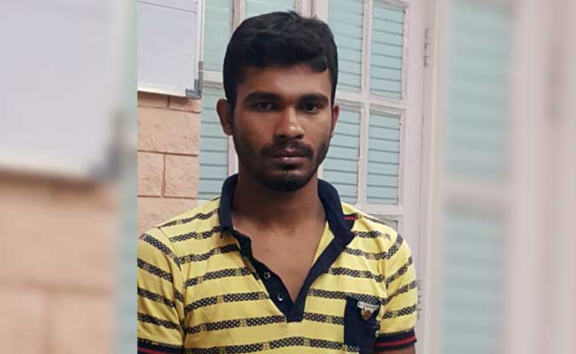 चोरी छिपे भारत में रह रहा बांग्लादेशी नागरिक गिरफ्तार