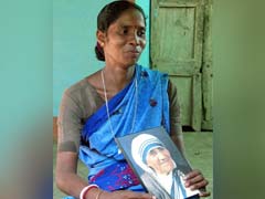 एक किरण ने ट्यूमर ठीक किया - मिलिए मदर टेरेसा के पहले चमत्कार का दावा करने वाली महिला से