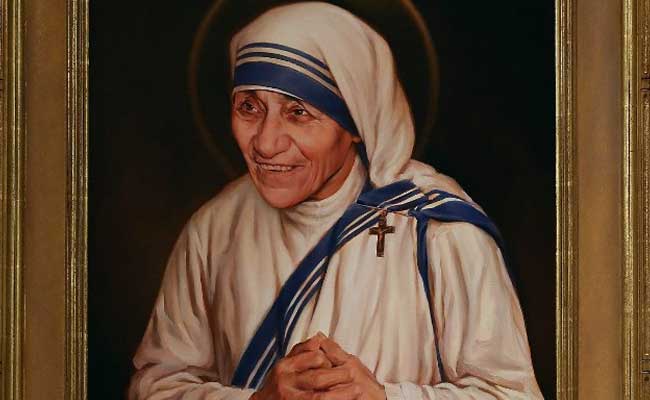 आज वेटिकन सिटी में मदर टेरेसा को संत घोषित किया जाएगा