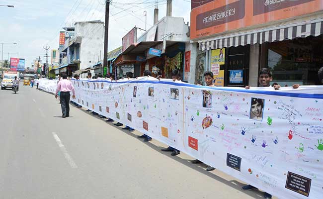 Chennai Students Design 1000-Foot Long Scroll In Honour Of Mother Teresa
