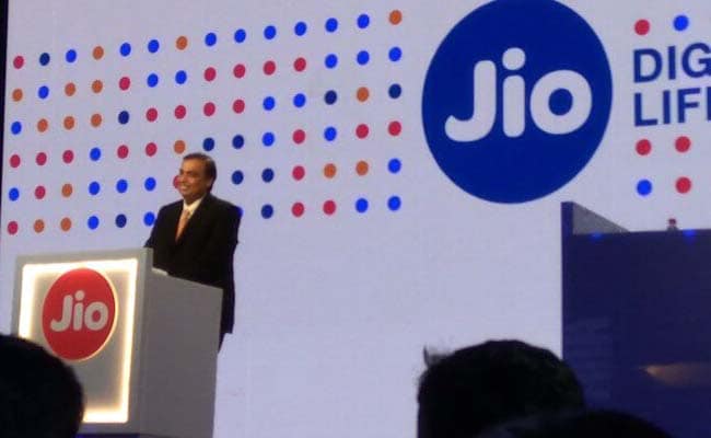 Jio Resumes 'Dhan Dhana Dhan' Offer In 'New Bottle', Complains Rival Airtel