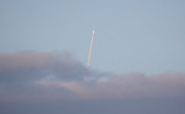 NASA Spacecraft Blasts Off To Collect Asteroid Dust