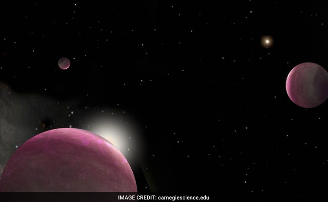 Twin Stars Hosting Three Giant Planets Found
