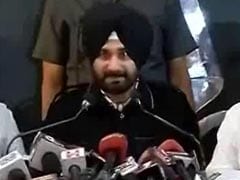 Navjot Singh Sidhu's New Outfit 'B Team' Of RSS, Says Aam Aadmi Party