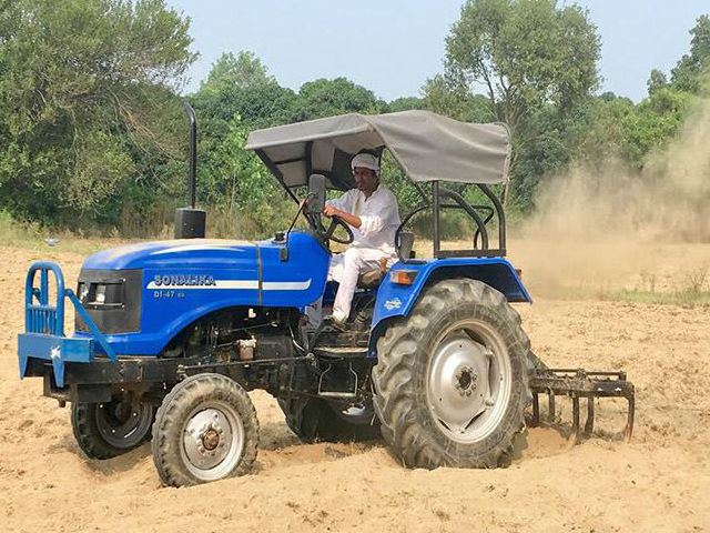 Meet Nawazuddin Siddiqui, The Farmer. This is Not a Film Set